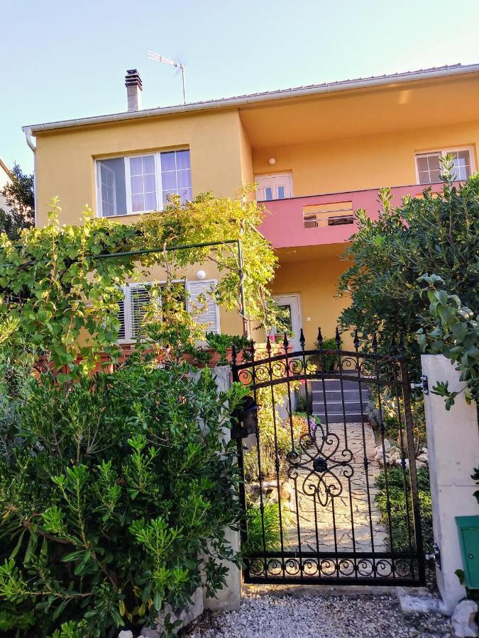 Apartments Mira Biograd Na Moru Exteriér fotografie