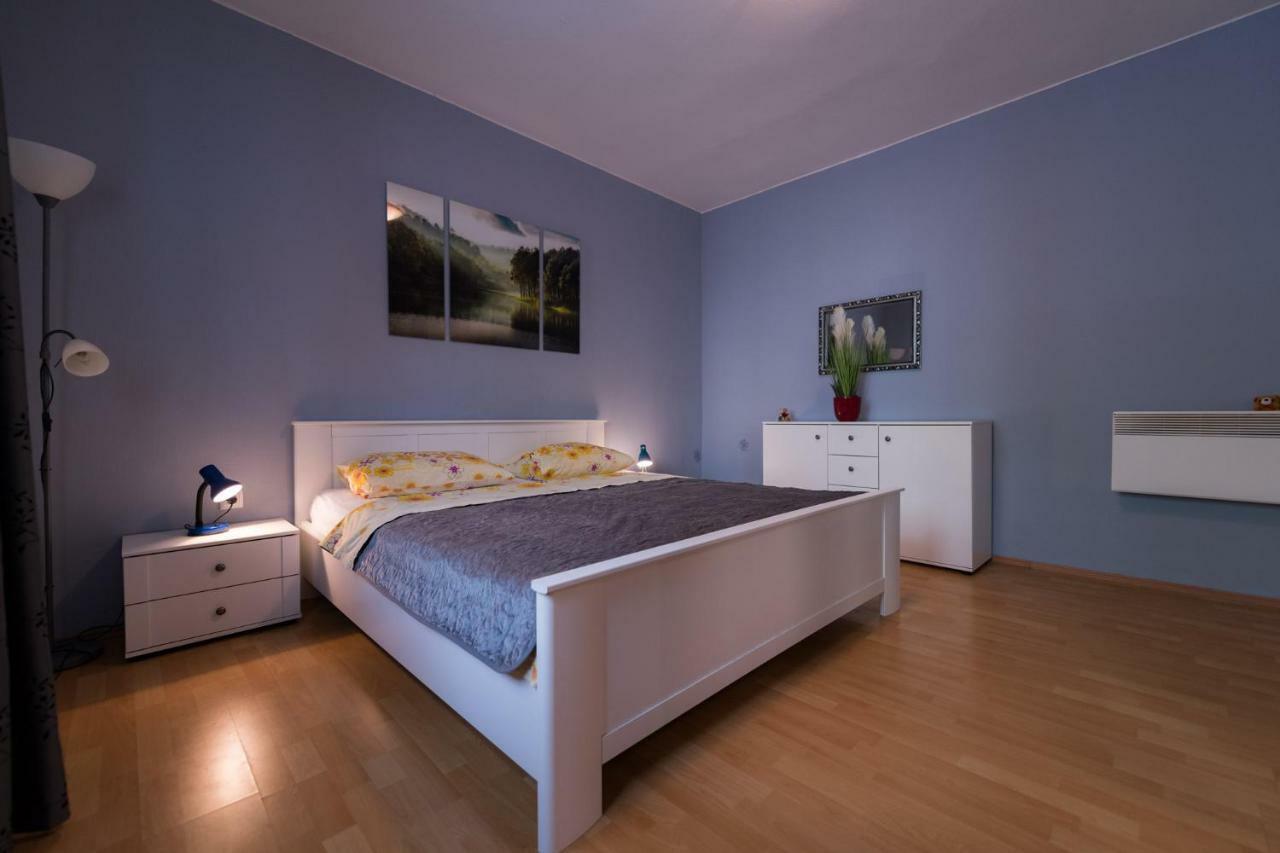 Apartments Mira Biograd Na Moru Exteriér fotografie